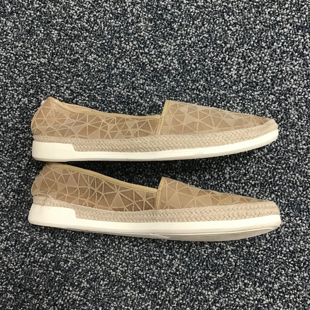 NWT Donald J. Pilsner Shoes